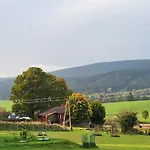 Holiday home Komfortowy Dom Z Bali Kolo Zielenca Z Widokiem Na Gory *
