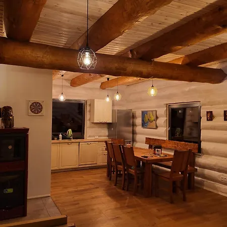 Komfortowy Dom Z Bali Kolo Zielenca Z Widokiem Na Gory Hébergement de vacances Lasowka