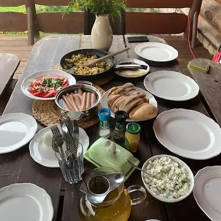 Komfortowy Dom Z Bali Kolo Zielenca Z Widokiem Na Gory Lasowka