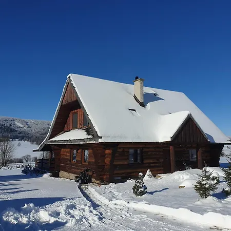 Hébergement de vacances Komfortowy Dom Z Bali Kolo Zielenca Z Widokiem Na Gory