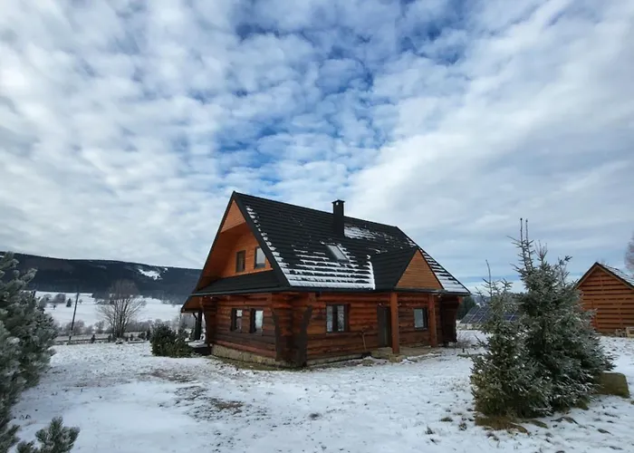 Nyaraló Komfortowy Dom Z Bali Kolo Zielenca Z Widokiem Na Gory Lasowka