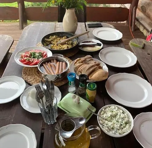 Komfortowy Dom Z Bali Kolo Zielenca Z Widokiem Na Gory Lasowka